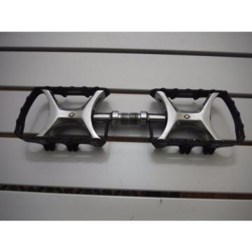 Suntour XC Pro Grease Guard Bicycle Pedals Slightly Used